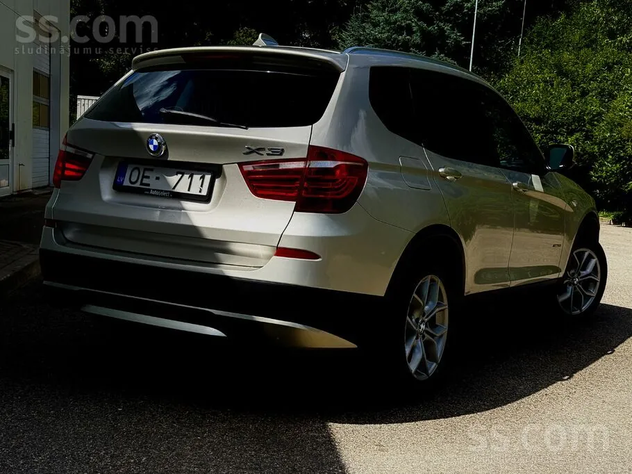 BMW X3 2012 photo 3