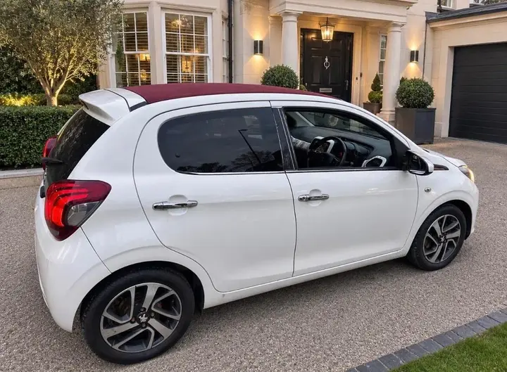 Peugeot 108 2014 photo 2