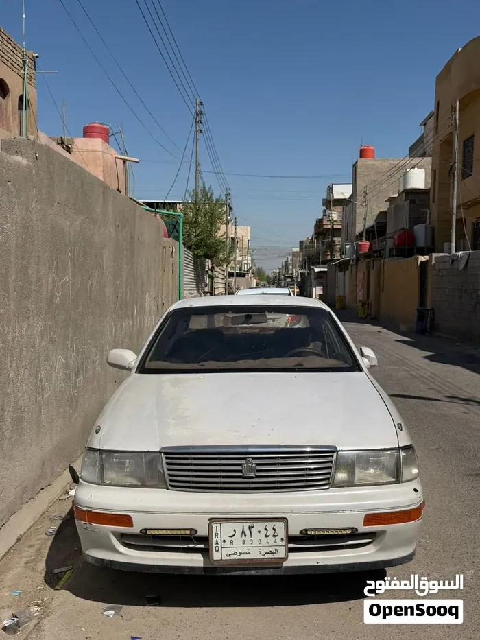 Toyota Crown 1993 photo 5