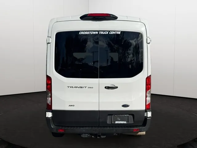 Ford Transit Passenger 2023 photo 5