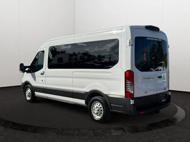Ford Transit Passenger 2023 photo 4