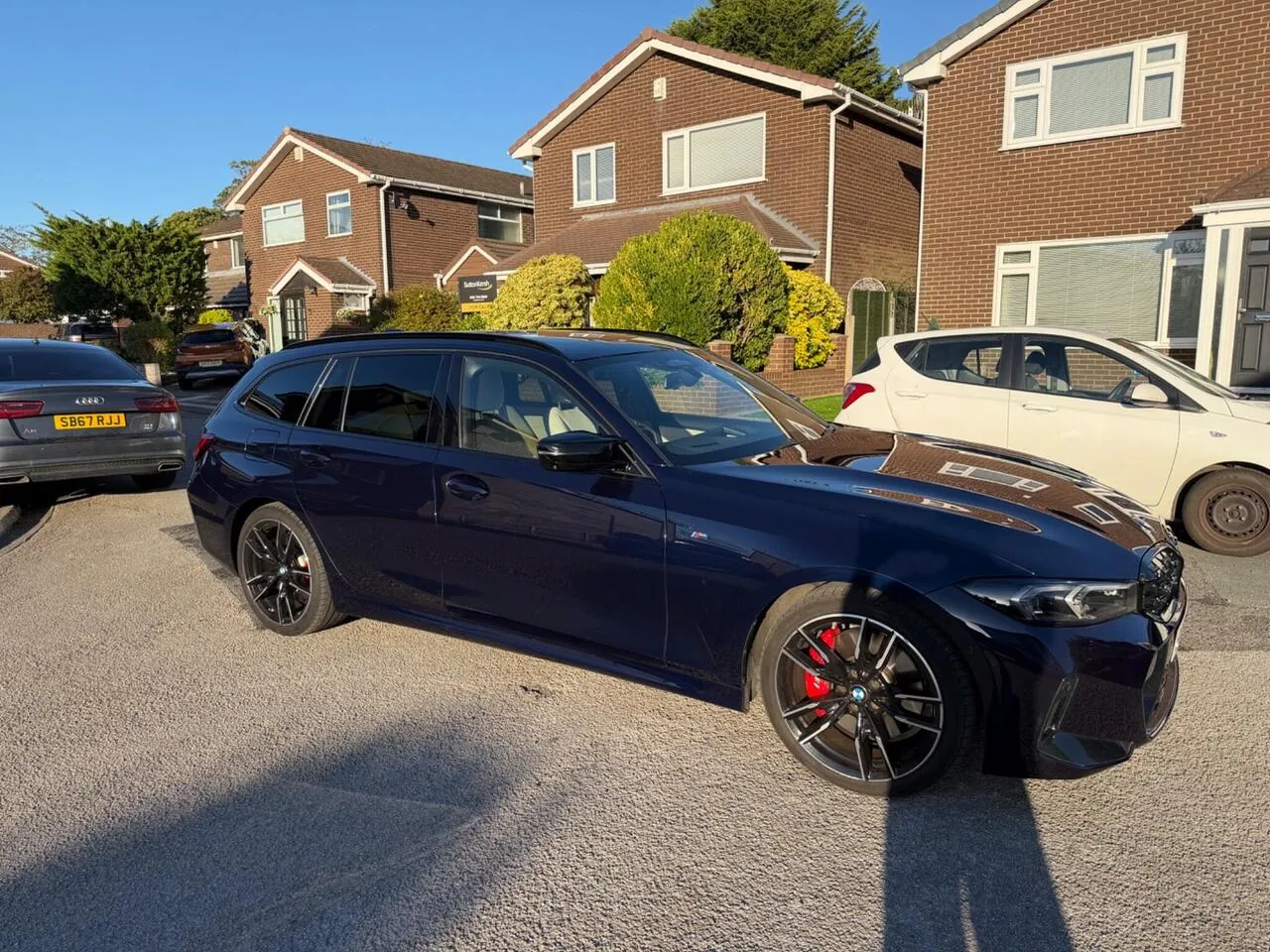 BMW 3 Series 2024 photo 2