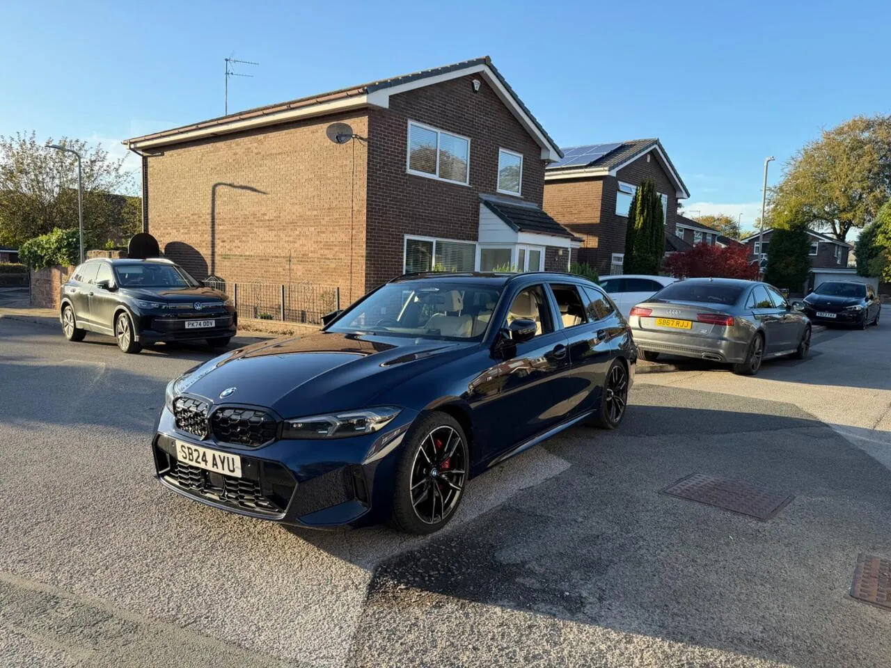 BMW 3 Series 2024 photo 5