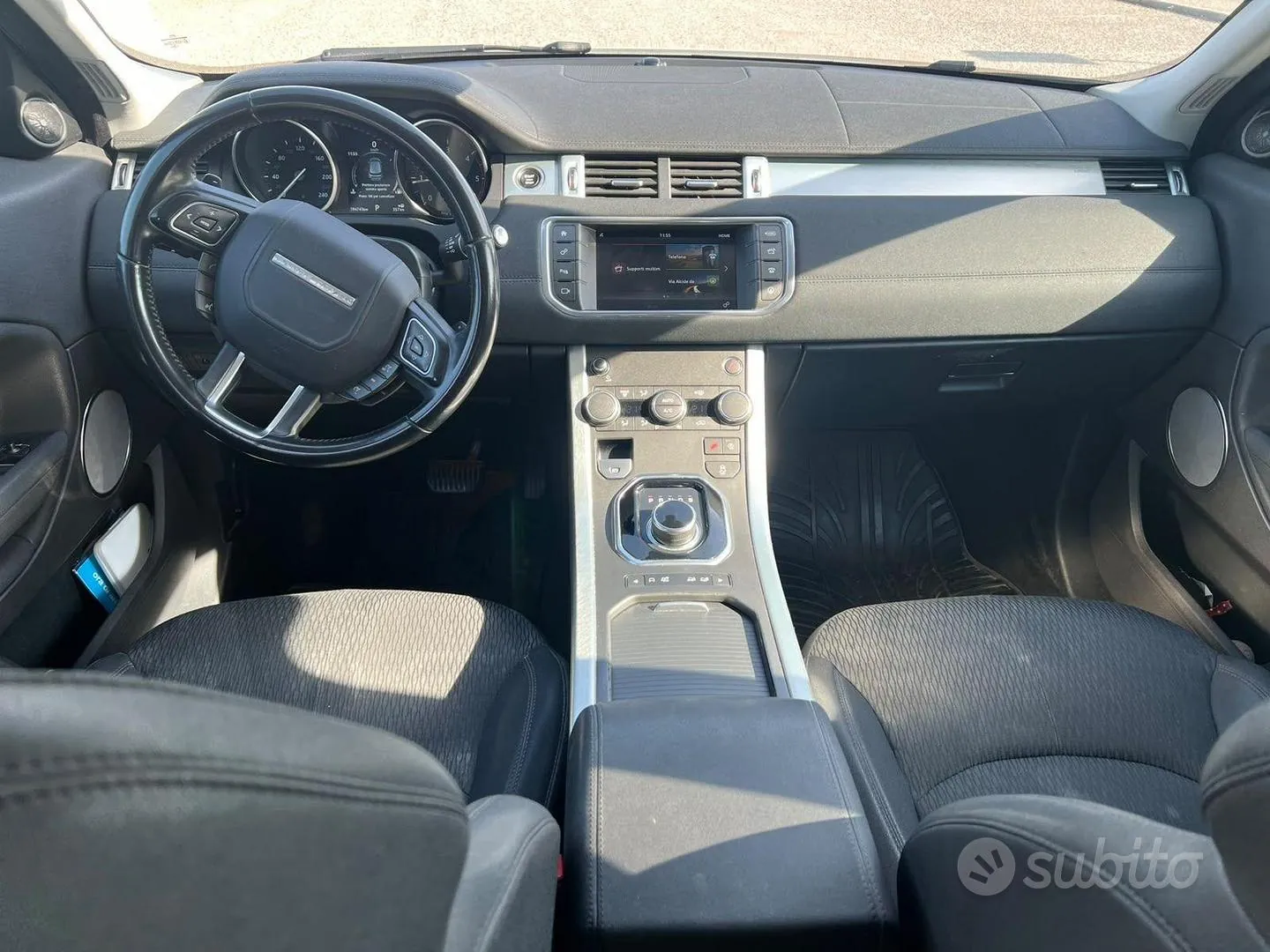 Land Rover Evoque 2019 photo 5