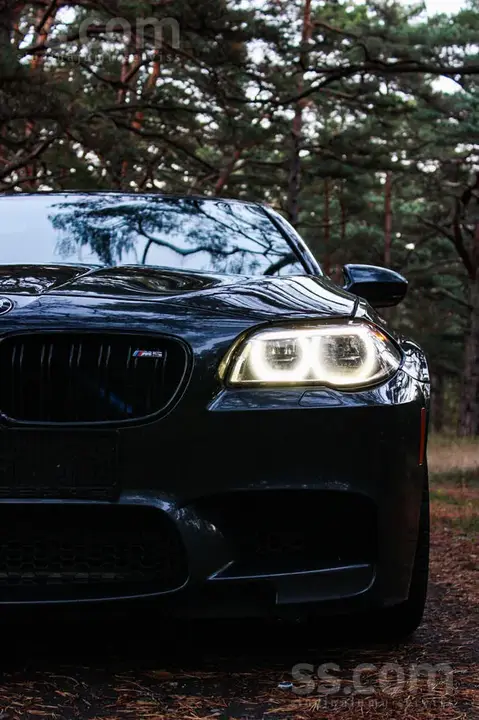 BMW M5 2016 photo 2