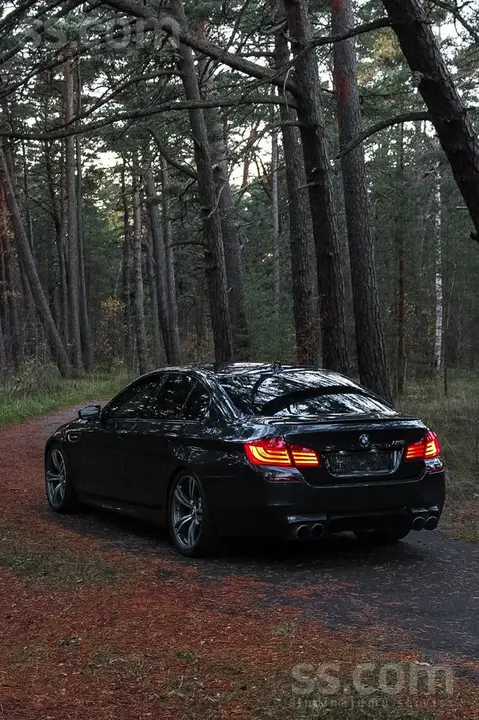 BMW M5 2016 photo 5
