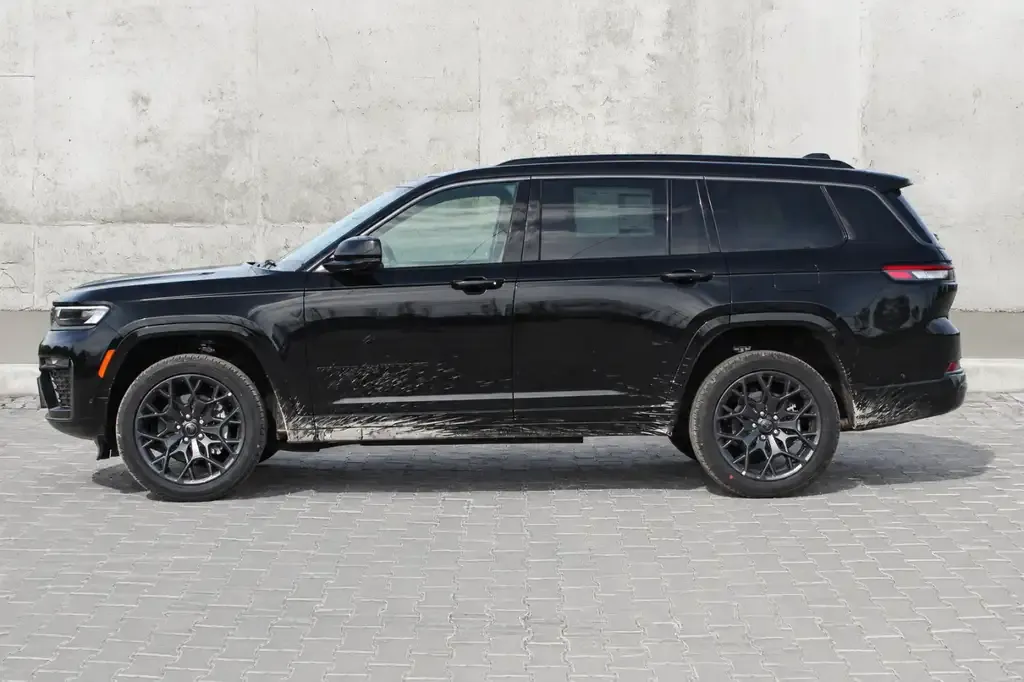 Jeep Grand Cherokee 2027 photo 3