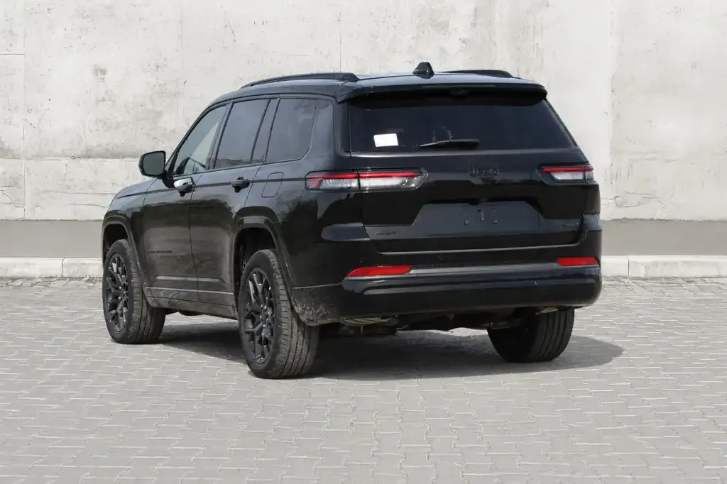 Jeep Grand Cherokee 2027 photo 4