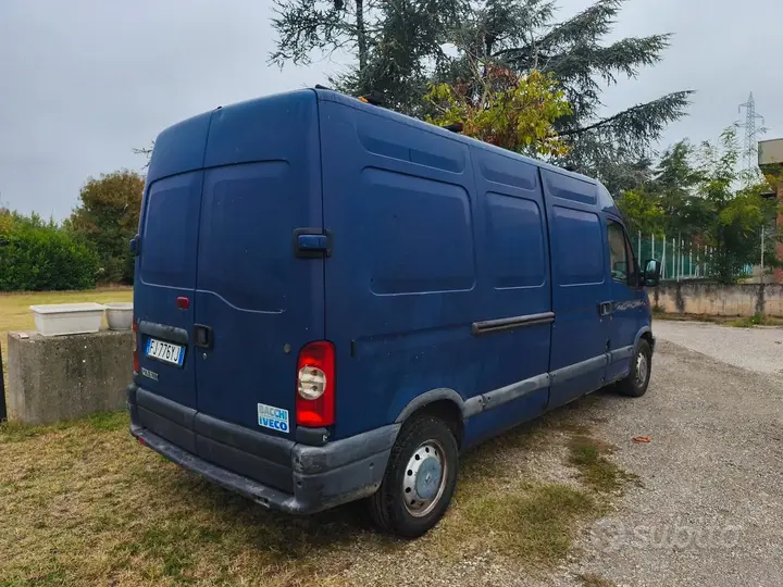 Renault Master 2002 photo 2