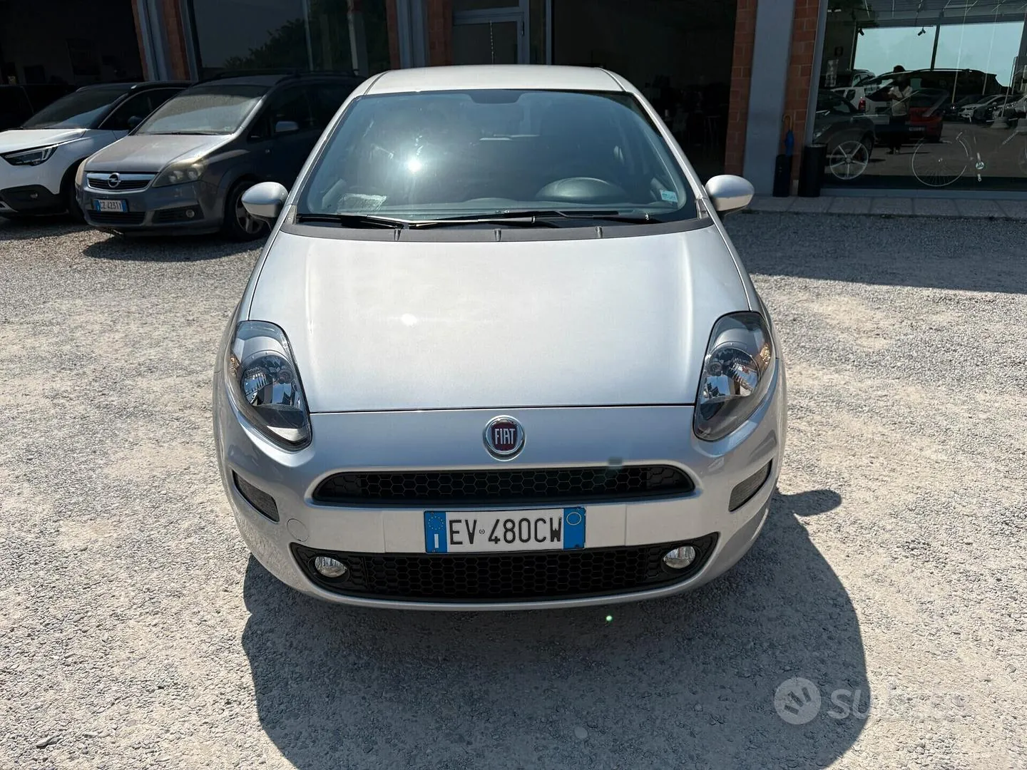 Fiat Punto 2014 photo 2