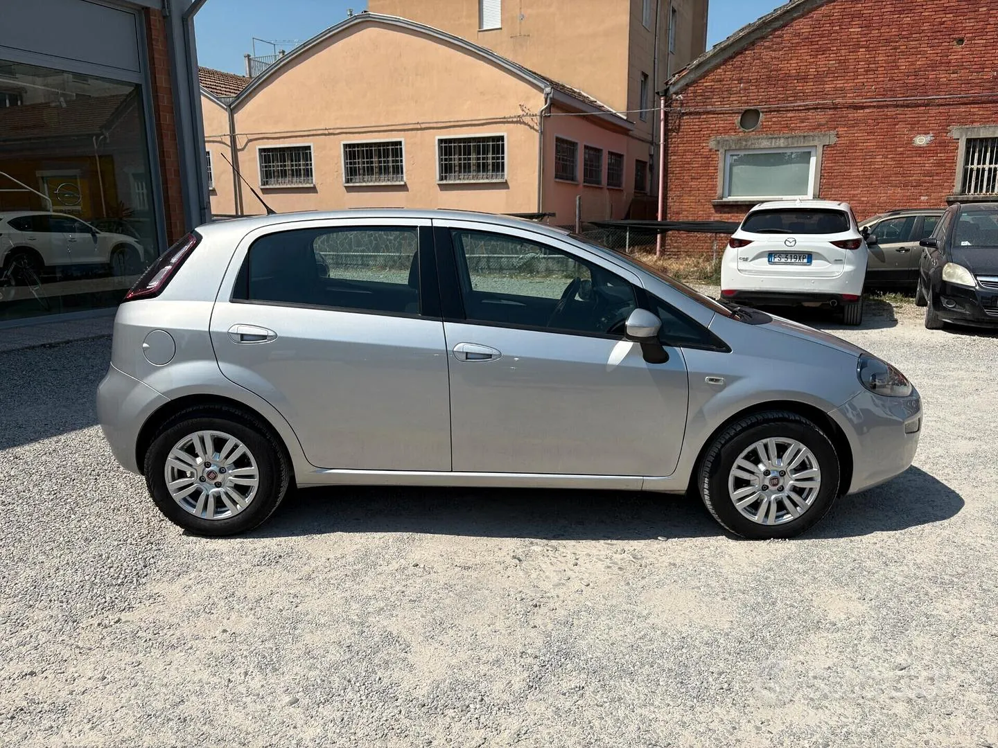 Fiat Punto 2014 photo 4