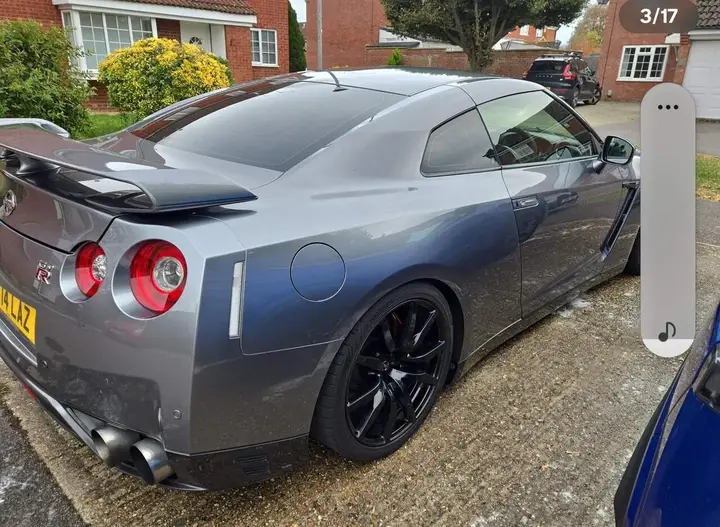 Nissan Gt-R 2014 photo 5