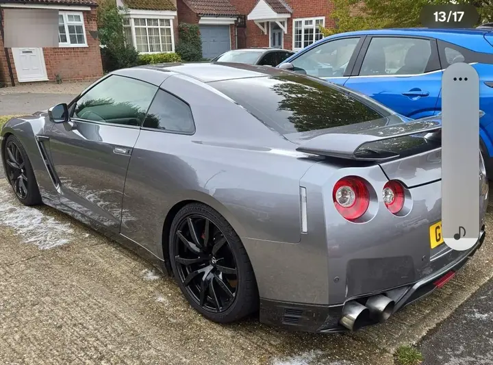 Nissan Gt-R 2014 photo 4