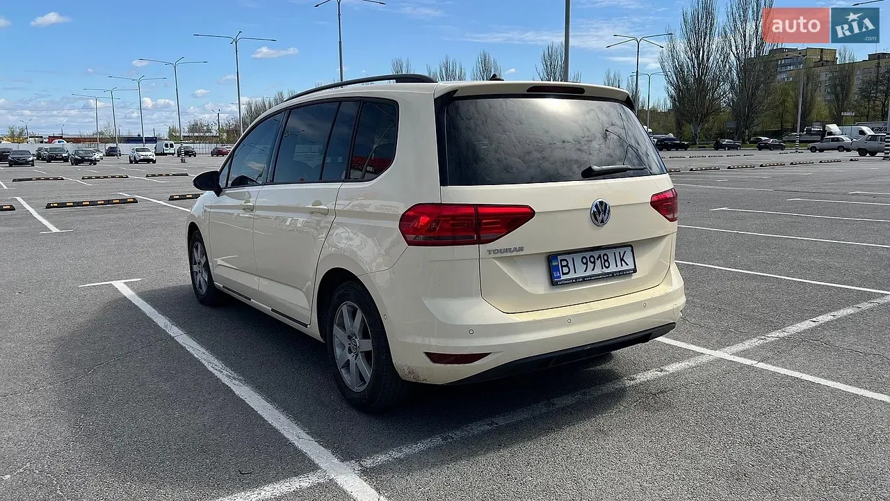 Volkswagen Touran 2020 photo 3