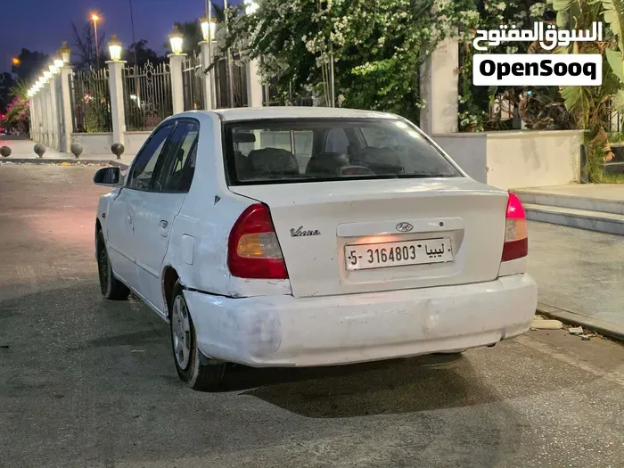 Hyundai Verna 2001 photo 5