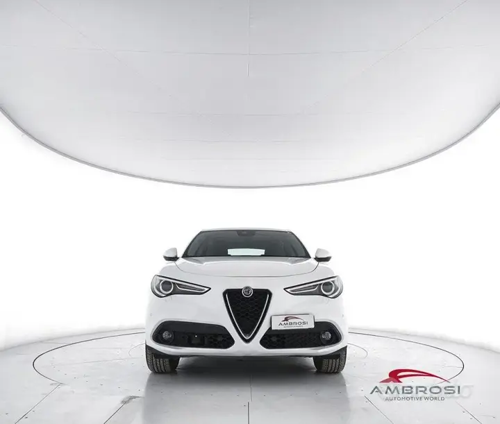 Alfa Romeo Stelvio 2021 photo 5