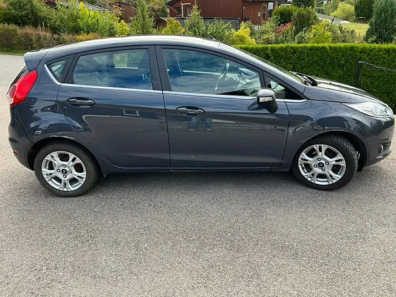 Ford Fiesta 2014 photo 4