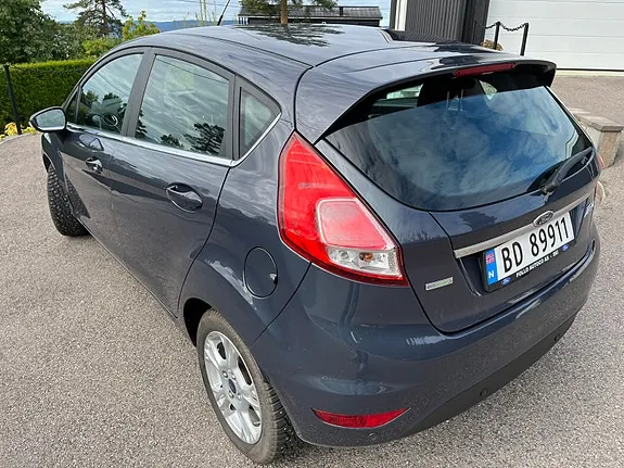 Ford Fiesta 2014 photo 5