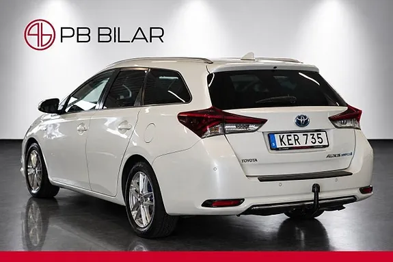 Toyota Auris 2015 photo 4