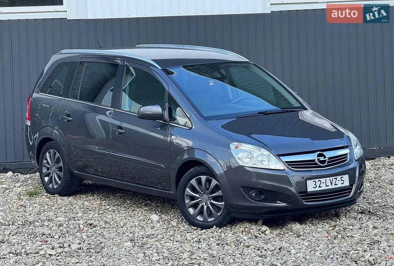 Opel Zafira 2012 photo 3