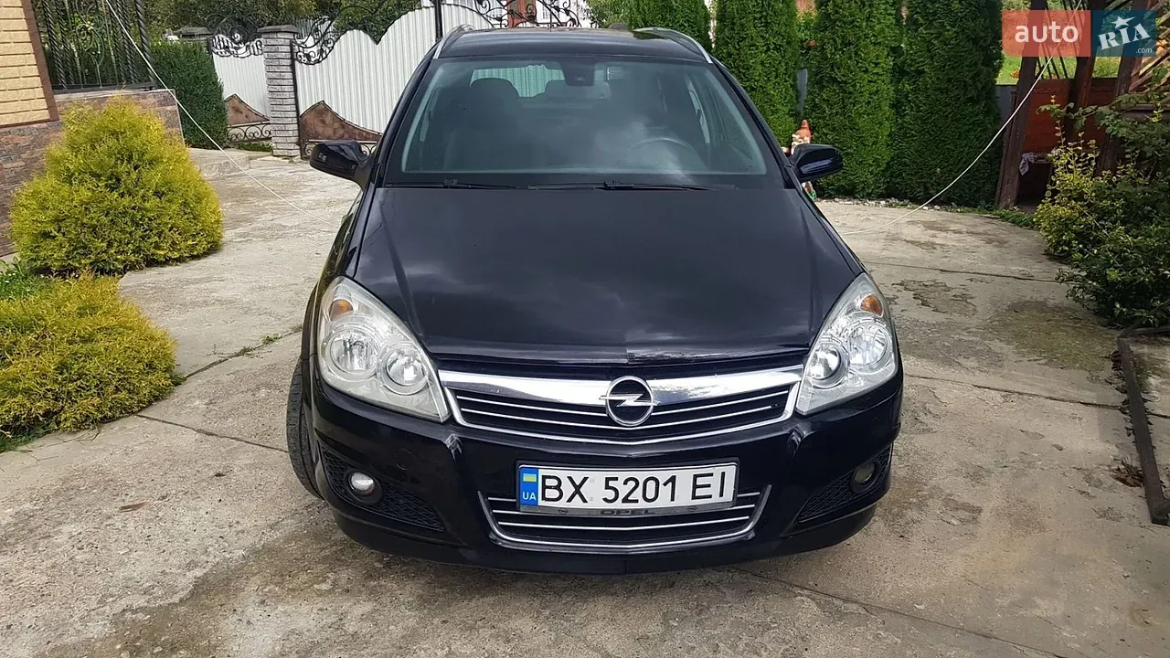 Opel Astra 2009 photo 3