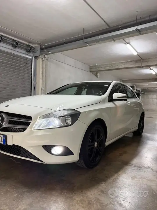 Mercedes-Benz A 180