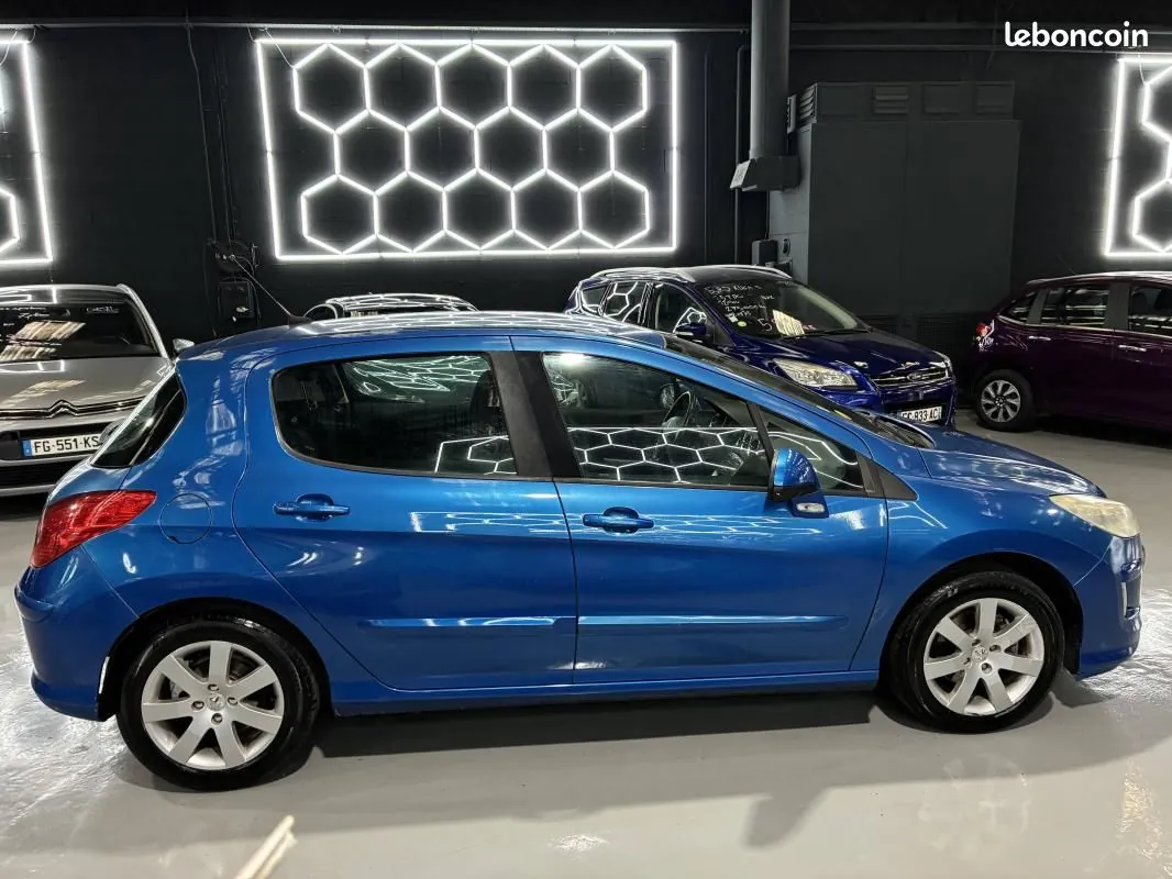 Peugeot 308 2008 photo 3
