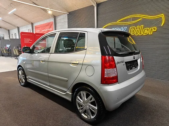 Kia Picanto 2007 photo 3