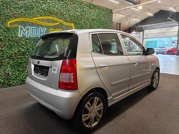 Kia Picanto 2007 photo 4