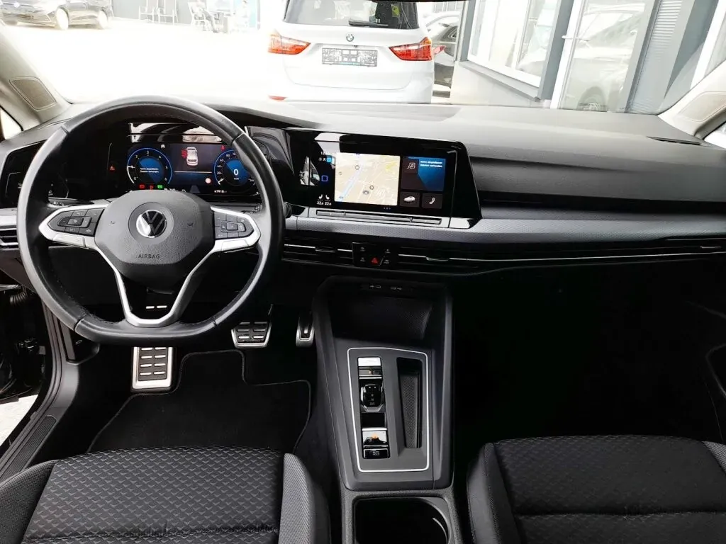 Volkswagen Golf 2022 photo 3