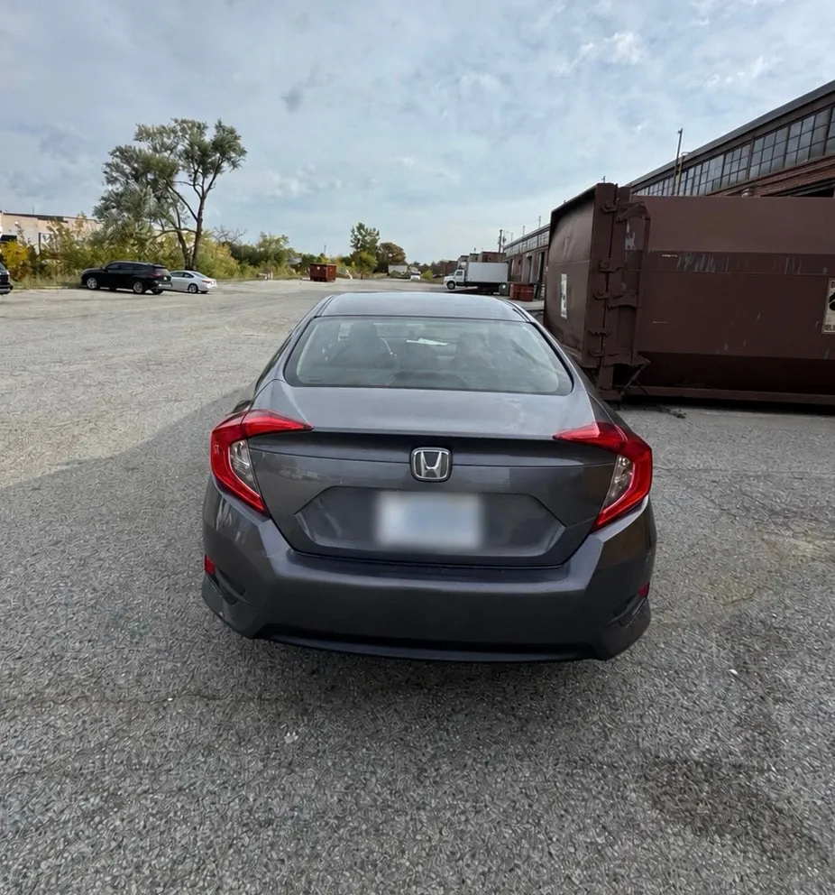 Honda Civic 2018 photo 2