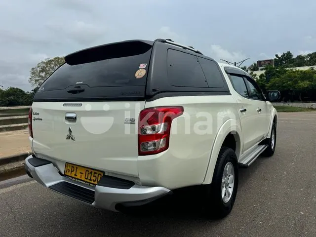 Mitsubishi L200 2016 photo 4