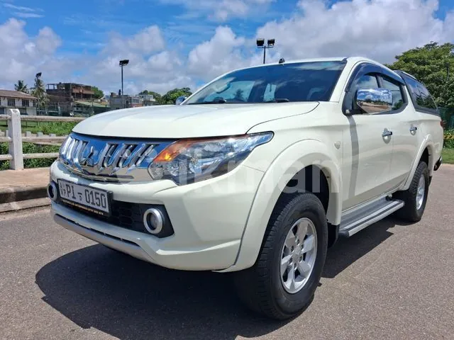 Mitsubishi L200 2016 photo 2