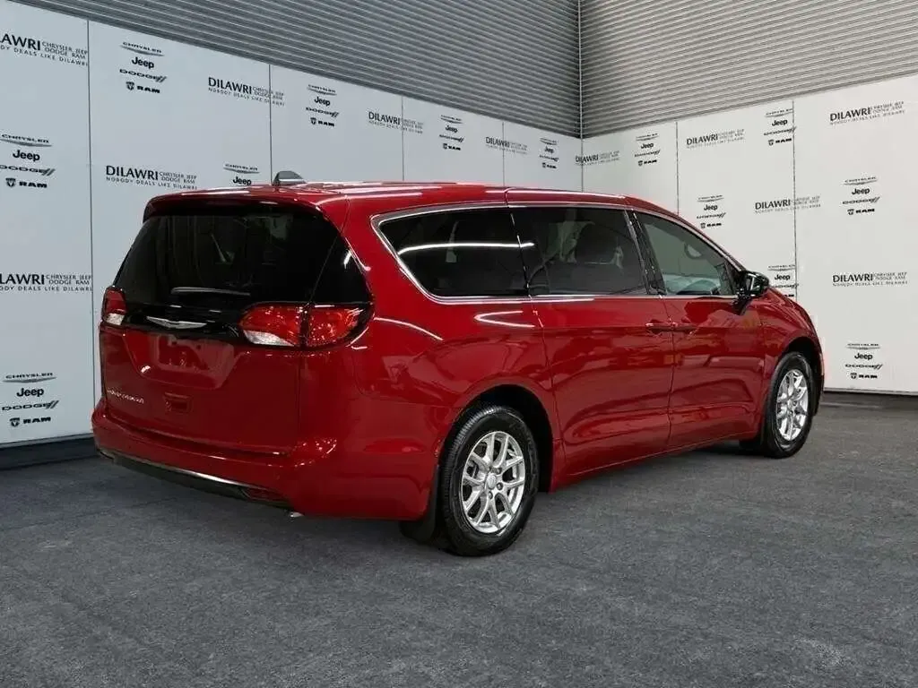 Chrysler Grand Caravan 2027 photo 3
