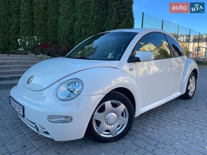 Volkswagen Beetle 2000 photo 2