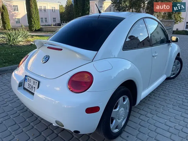 Volkswagen Beetle 2000 photo 3