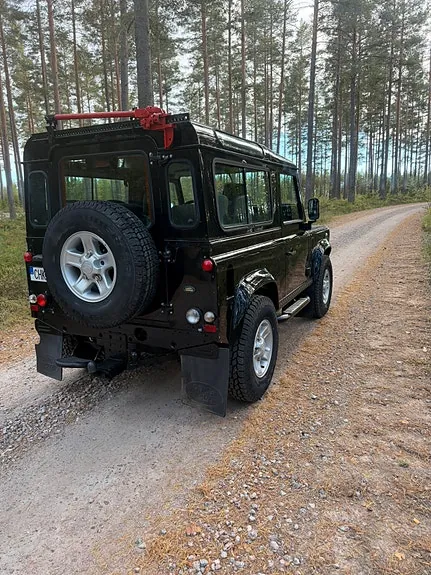 Land Rover Defender 90 2002 photo 5