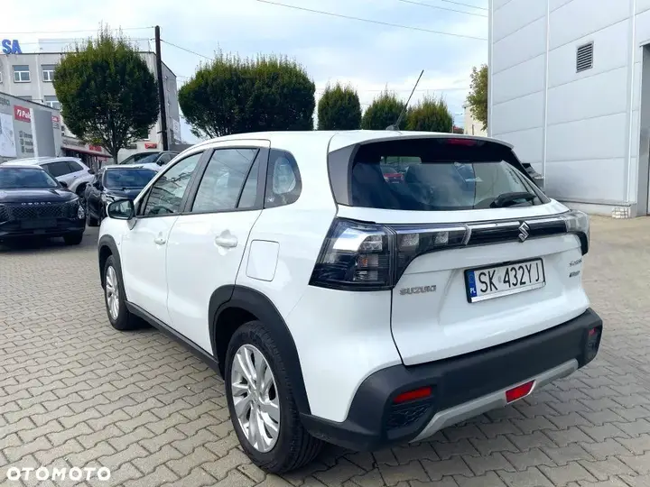 Suzuki Sx4 S-Cross 2023 photo 4