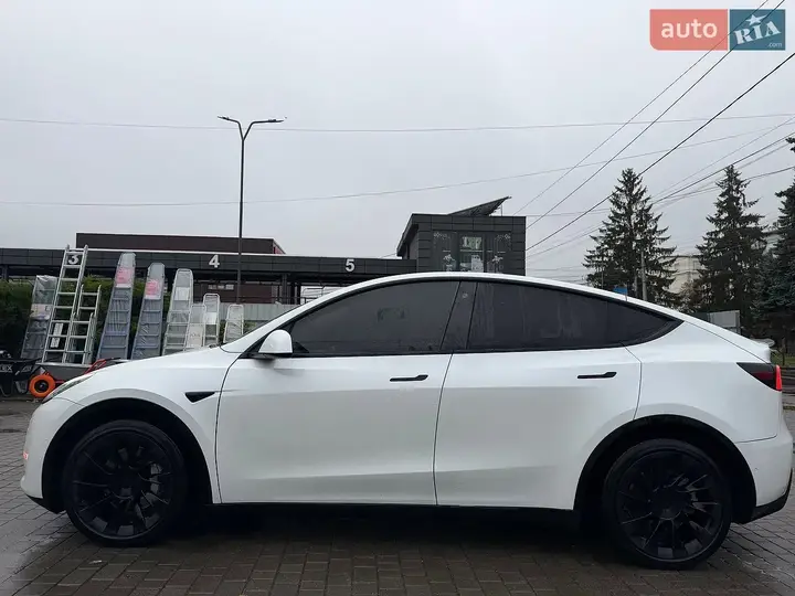 Tesla Model Y 2021 photo 5