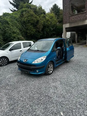 Peugeot 1007