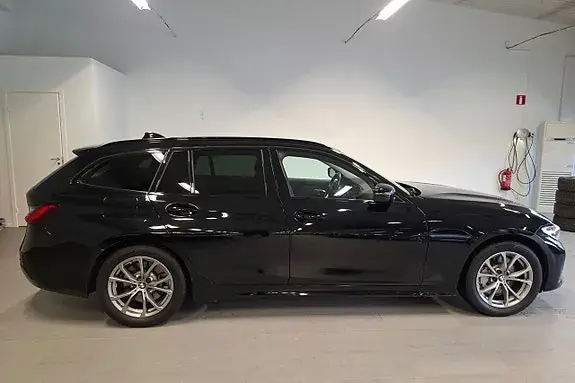 BMW 330E 2021 photo 4