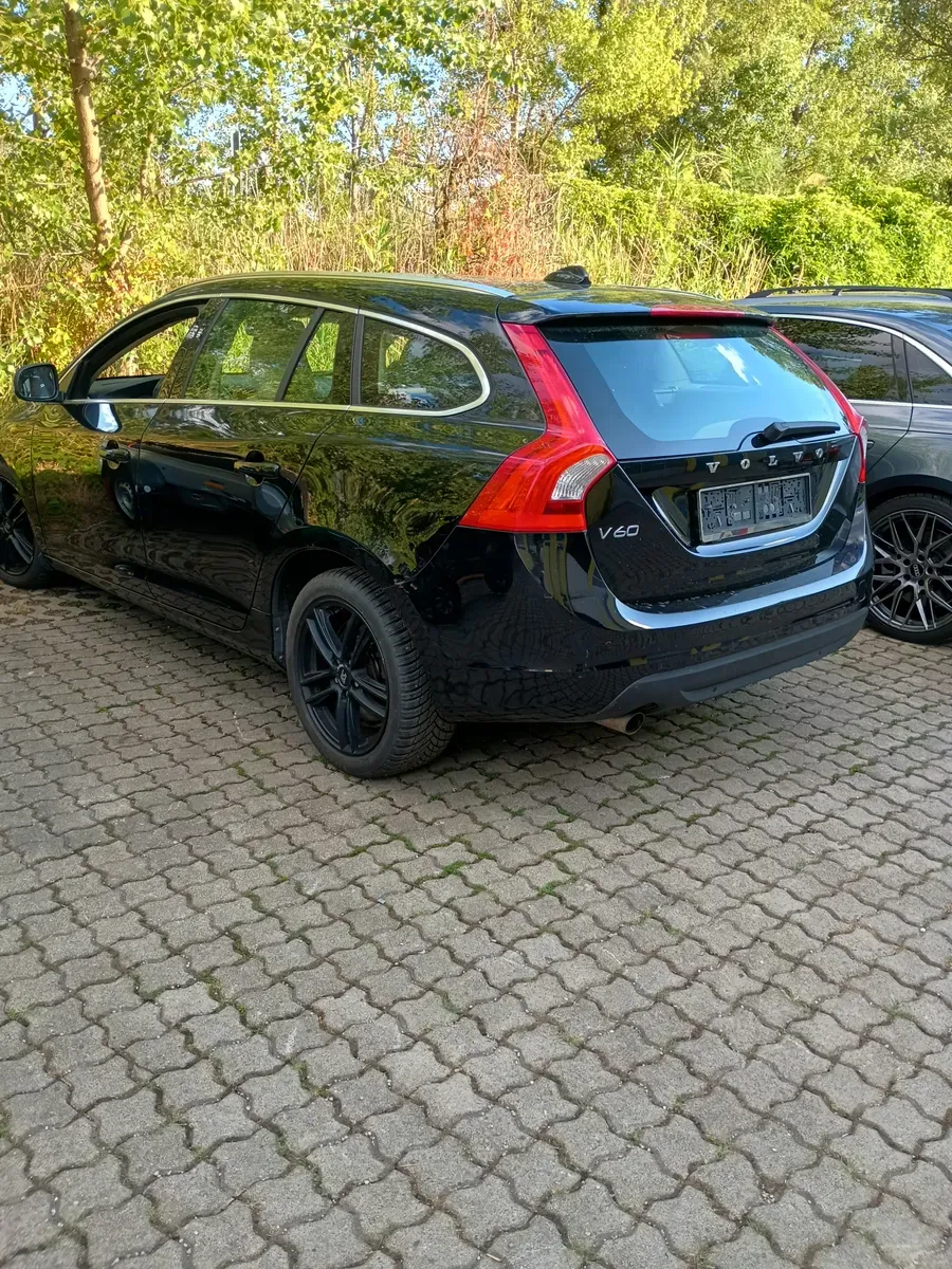 Volvo V60 2012 photo 3