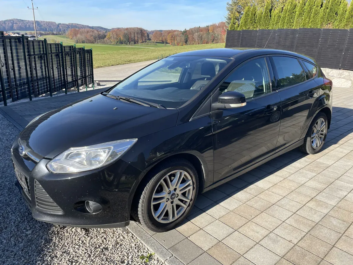 Ford Focus 2012 photo 3