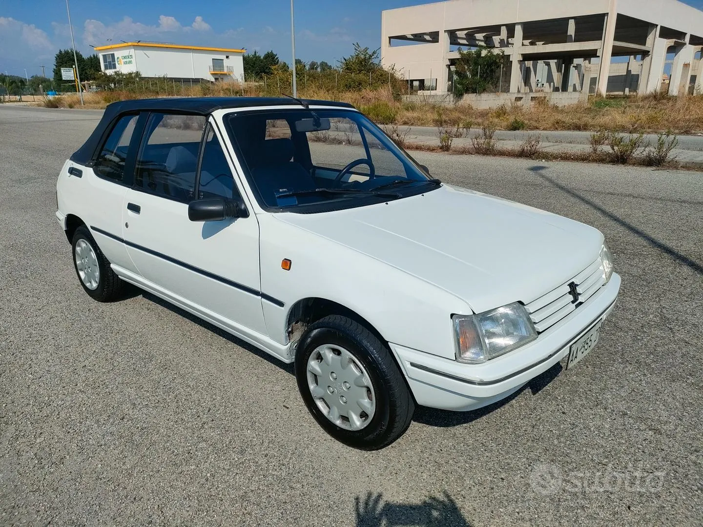 Peugeot 205 1994 photo 2