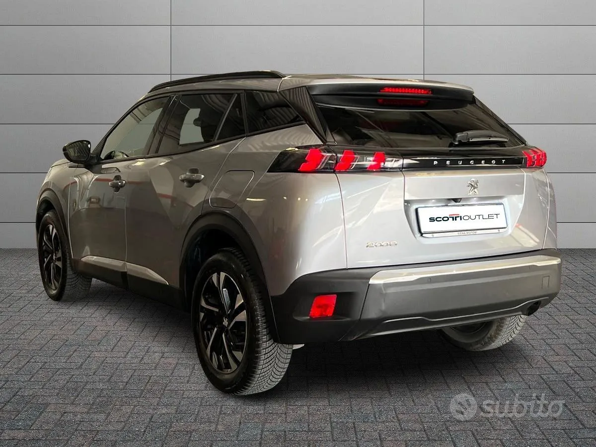 Peugeot 2008 2023 photo 4