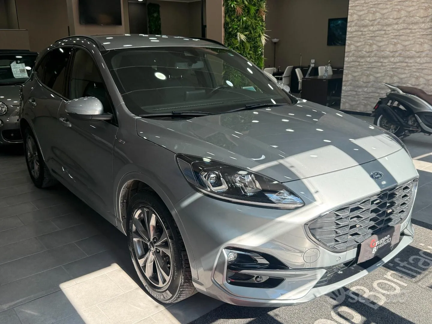 Ford Kuga 2022 photo 3