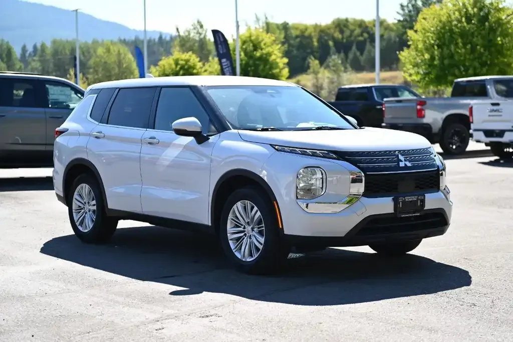 Mitsubishi Outlander 2024 photo 5