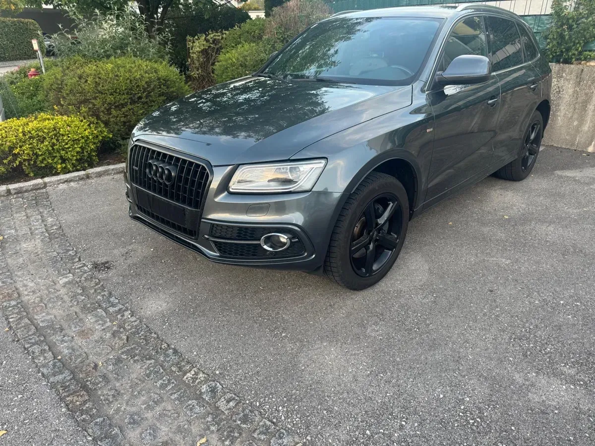 Audi Q5 2012 photo 2