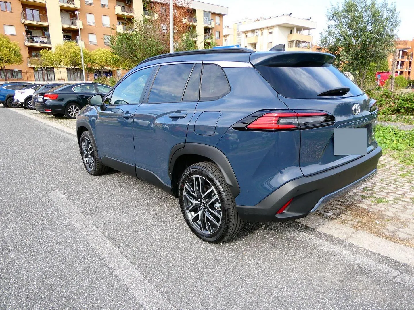 Toyota Corolla Cross 2025 photo 2