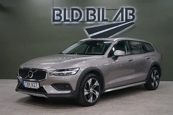 Volvo V60 Cross Country 2019 photo 3